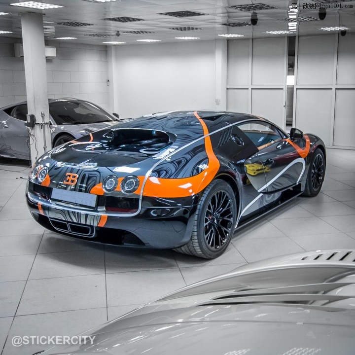 black-chrome-bugatti-veyron-super-sport-6.jpg