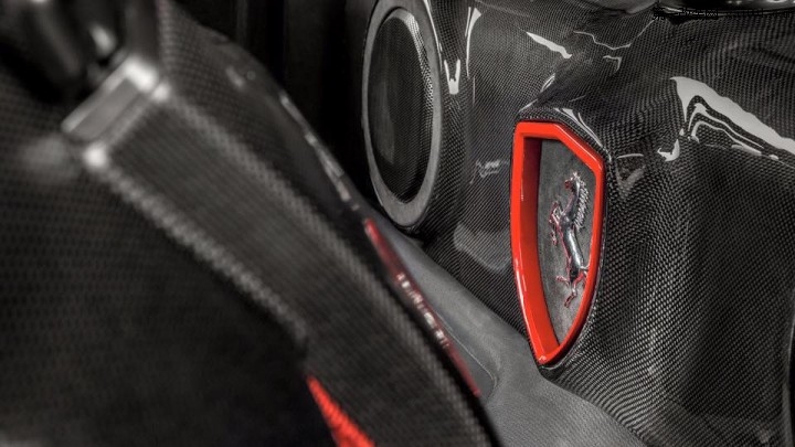 法拉利458 SPECIALE改装定制高保真系统