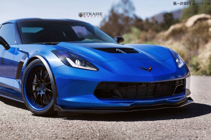 蓝色Corvette C7 Z06改装Strasse轮毂