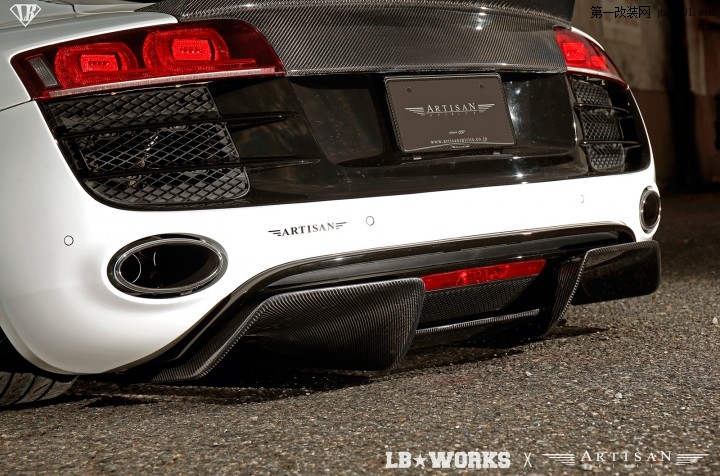 liberty-walk-audi-r8-carbon-diffuser.jpg