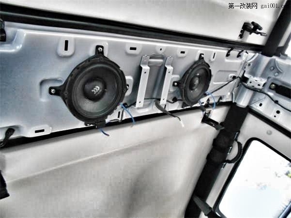 北京BJ40汽车音响改装西安车乐汇改装摩雷劲浪汽车喇叭