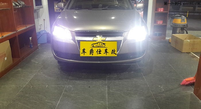 深圳专业汽车大灯改装，雪佛兰景程汽车大灯改装Q5透镜泪眼