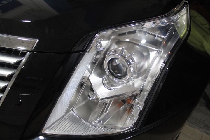 凯迪拉克车灯升级武汉SRX改灯高端进口全新正品配件海拉