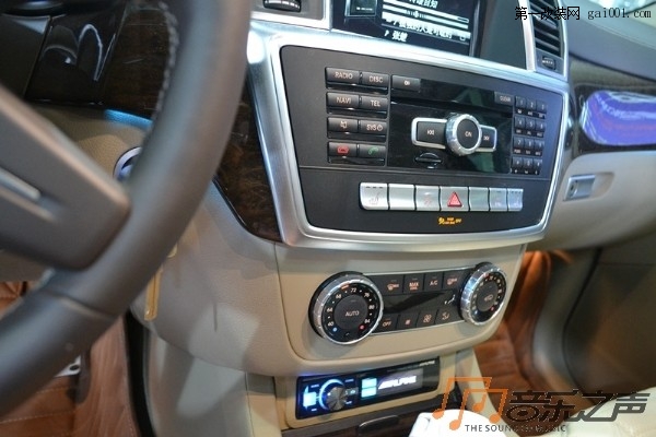 武汉奔驰GL63专业汽车音响改装德国海螺