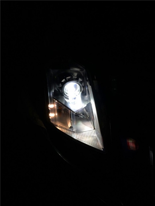 郑州改灯 凯迪拉克SRS升级双光透镜 新视界车灯升级