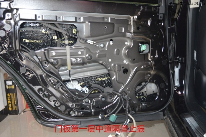 英菲尼迪Q70L改装全车中道隔音，武汉至上音乐汽车音响出品