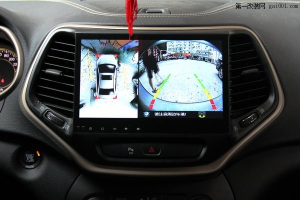 7南宁大通吉普自由光安装车眼睛360度全景行车记录仪后视频.JPG