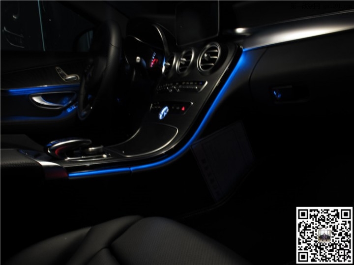 奔驰新C旅行改高配智能LED大灯 电耳 氛围灯 倒影 记录仪