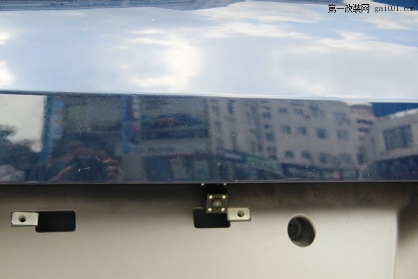 3南宁大通猎豹CS10安装车眼睛360度全景行车记录仪后摄像头.JPG