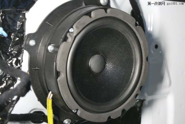 长宁汽车音响改装 上海道声捷豹XE改装德国RS发现系列两分频