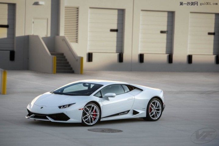 Lamborghini-Huacan-3.jpg