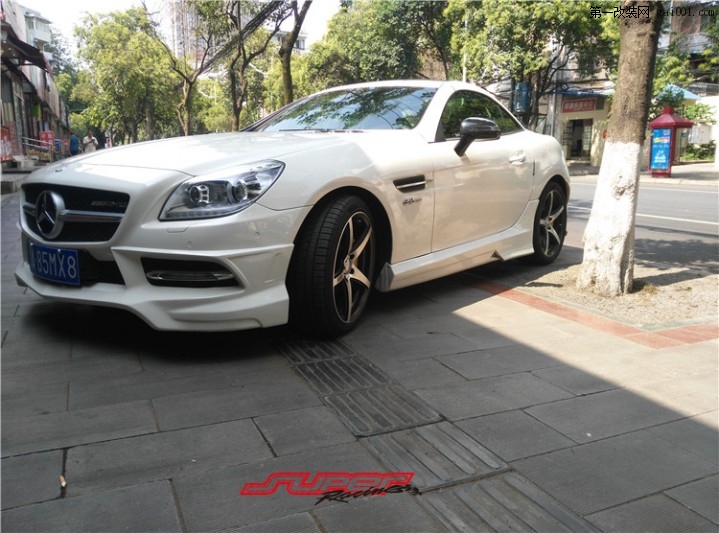 成都 SLK200R172再次升级后加大刹车盘套装图例欣赏！！