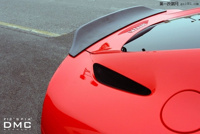 法拉利F12 Berlinetta 改装 DMC 套件