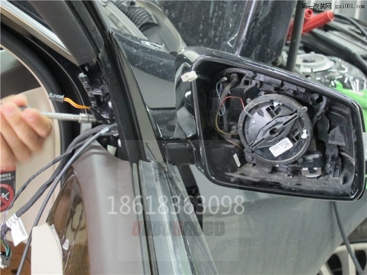 奔驰E260L改装盲点辅助 高配智能随动全LED大灯