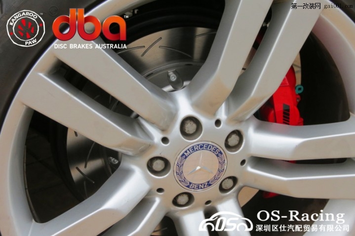 奔驰GLK前后更换澳洲DBA T3 袋鼠爪专利高性能刹车盘