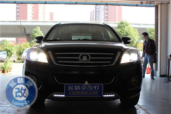 武汉长城哈弗H6完美改装车灯就在武汉蓝精灵改灯中心