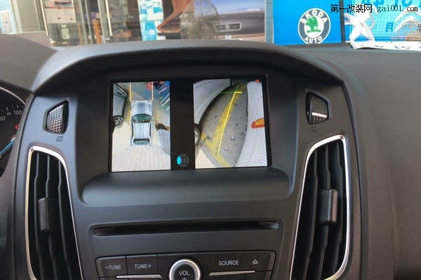 福特福克斯安装道可视360度前景行车记录仪--南宁大通汽车...