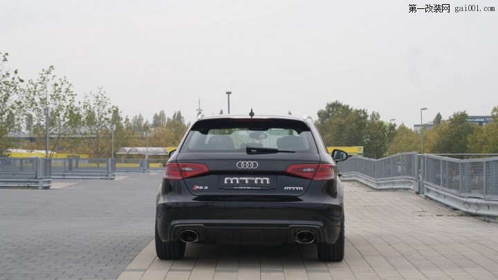 Audi-RS3-2.jpg