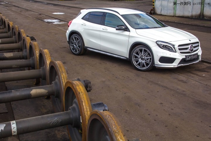 Carlsson-Mercedes-Benz-GLA-6.jpg