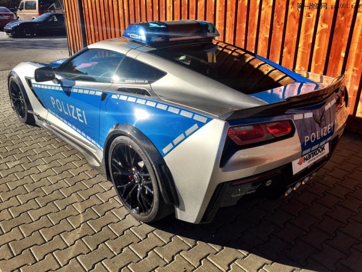Corvette-C7-Police-Car-13.jpg