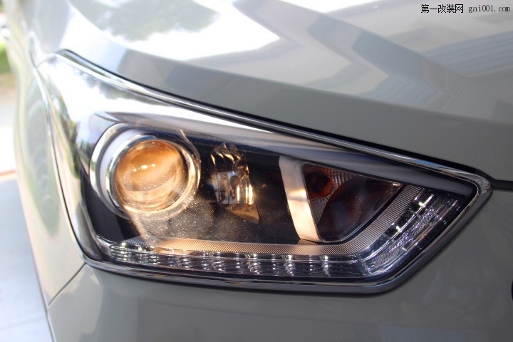 合肥现代IX25车灯改装氙气车灯Q5双光透镜欧司朗氙气车灯
