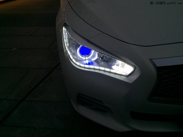 上海英菲尼迪Q50车灯改装 海拉5透镜 LED日行灯 天使眼 氙气灯