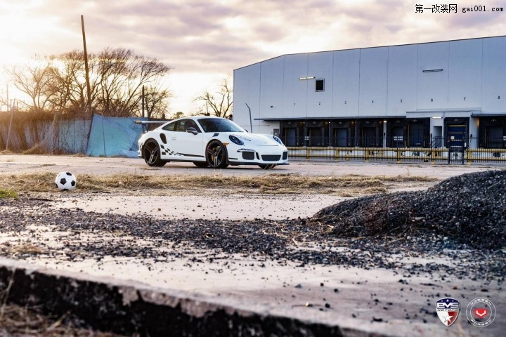 Porsche-911-GT3-RS-14.jpg