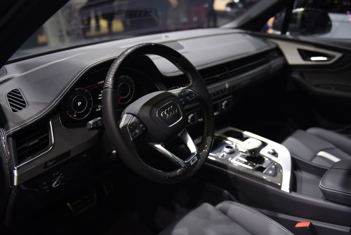 ABT-Q7-at-Geneva-Motor-Show-201612.jpg