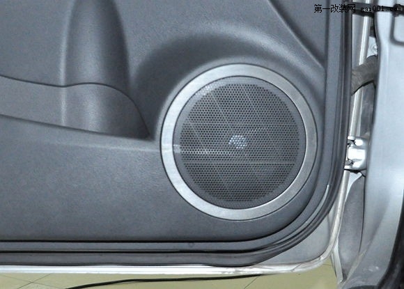 丰田RAV4打造最纯美之德国海螺音响|温州动感地带汽车影音