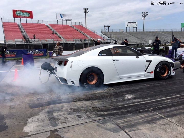 AMS改装2500HP+日产GT-R