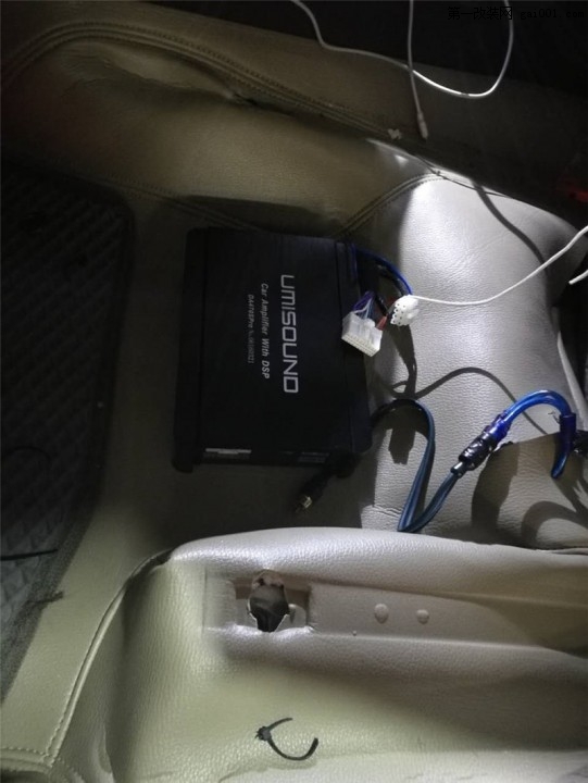 罗定金声汇汽车影音——新捷达安装DSP处理器+12寸低音炮