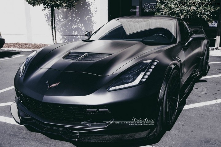Black-Corvette-Z06-8.jpg