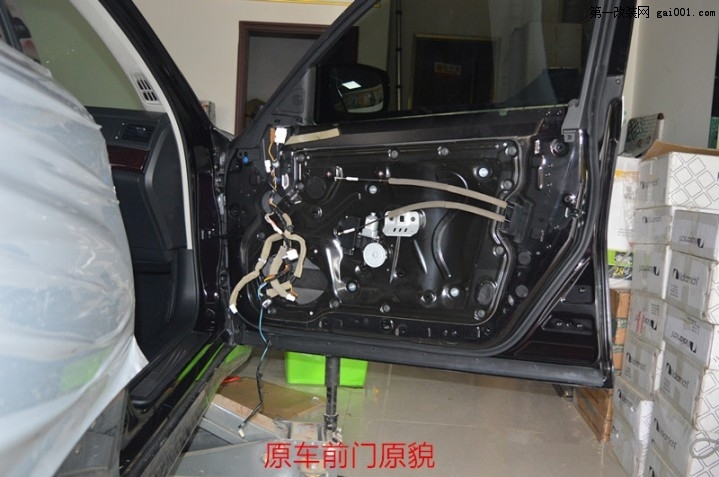 英菲尼迪Q70L改装全车中道隔音，武汉至上音乐汽车音响出品