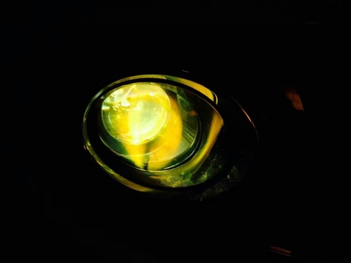 宁波改灯英菲尼迪FX37植入顶级的德国海拉5透镜套餐