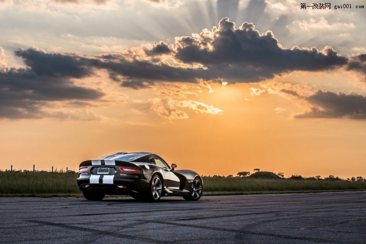 viper-hennessey-supercharged-5-1024x683.jpg