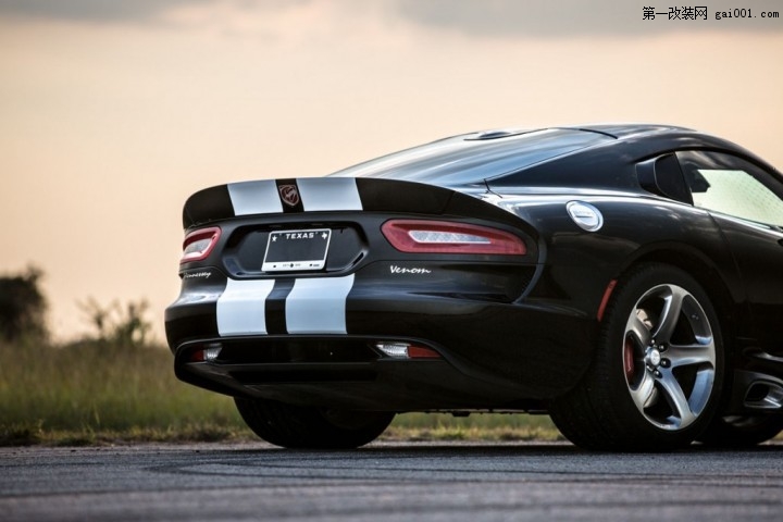 viper-hennessey-supercharged-4-1024x683.jpg