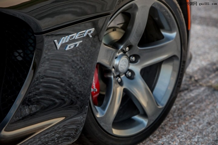 viper-hennessey-supercharged-6-1024x683.jpg