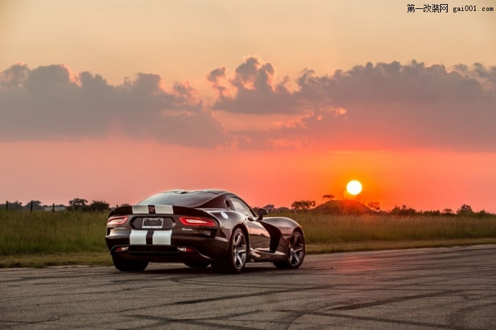 viper-hennessey-supercharged-17-1024x683.jpg