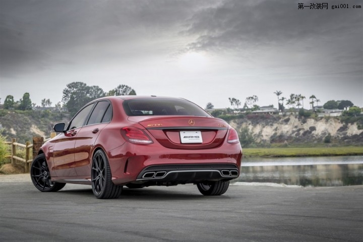 Mercedes-AMG-C63-S-with-Vorsteiner-V-FF-103-Wheels-15-1024x683.jpg