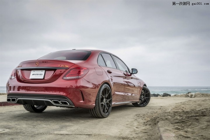 Mercedes-AMG-C63-S-with-Vorsteiner-V-FF-103-Wheels-29-1024x683.jpg