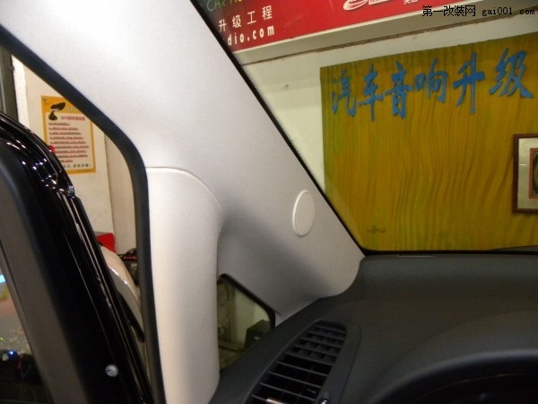 低调的奢华——广州奔驰唯雅诺Viano音响改装丹麦威戈