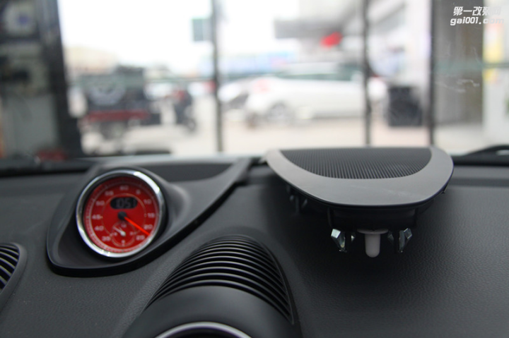 保时捷718-Boxster加装倒车影像，贴隐形车衣