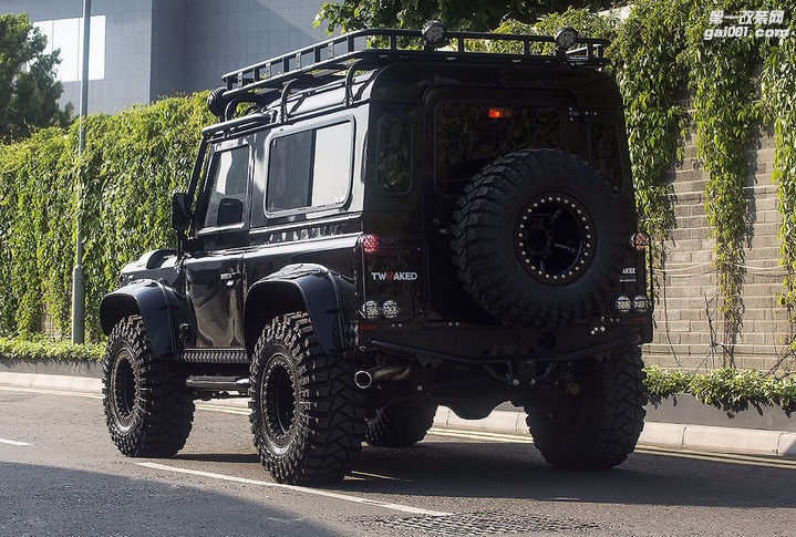 Tweaked-Automotive-Land-Rover-Defender-rear.jpg