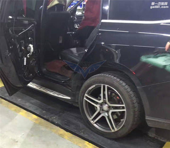 深圳奔驰 GL加装 AMG包围 轮毂 刹车 哈曼卡顿喇叭 更端重大气