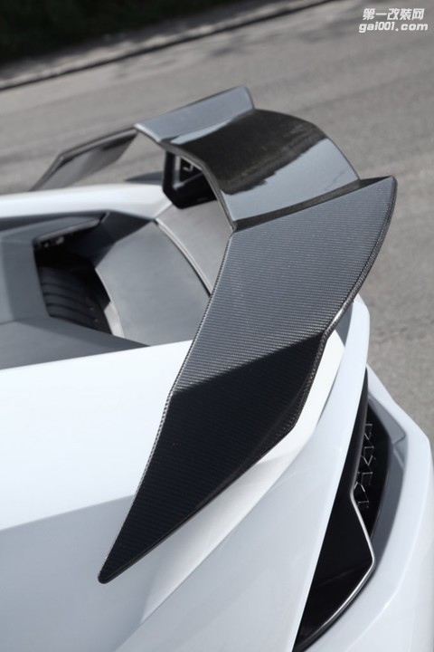 VOS-Lamborghini12-682x1024.jpg
