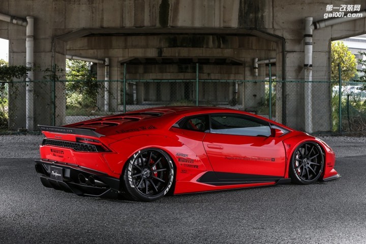 Liberty-Walk-Lamborghini-Huracan-Widebody-Kit-10-1024x683.jpg