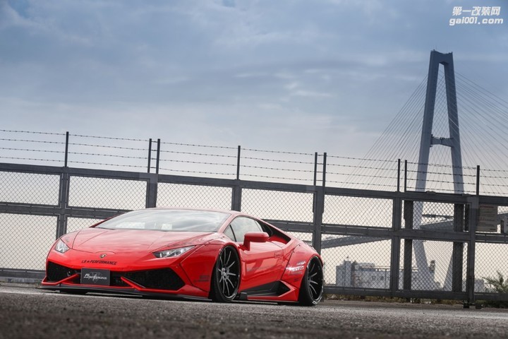 Liberty-Walk-Lamborghini-Huracan-Widebody-Kit-27-1024x683.jpg