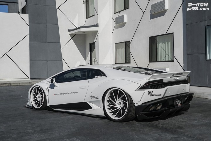 Liberty-Walk-Lamborghini-Huracan-Widebody-Kit-30-1024x684.jpg