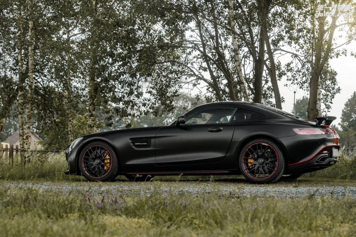 改装红黑条纹奔驰AMG GT S