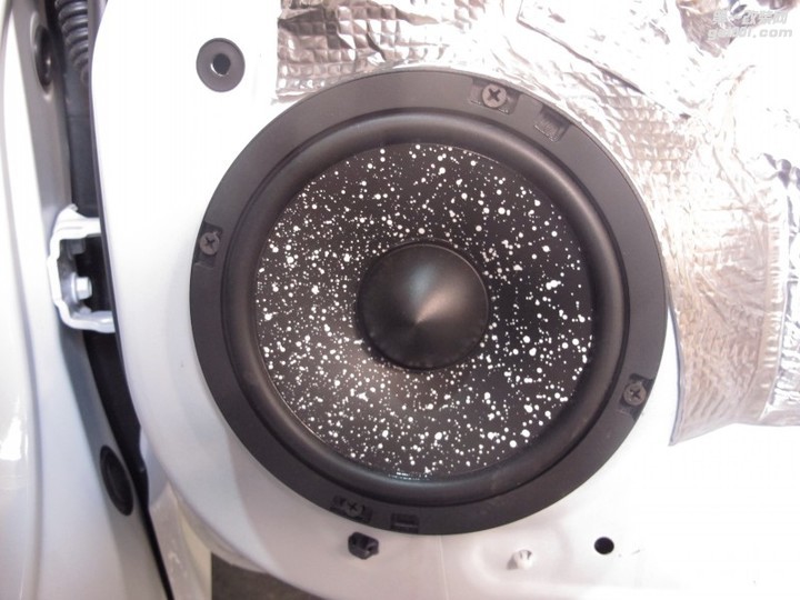本田哥瑞升级弗莱德DFT165二分频音响改装——佛山汽车音...